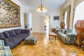 Unique location with garden and terrace Old Town